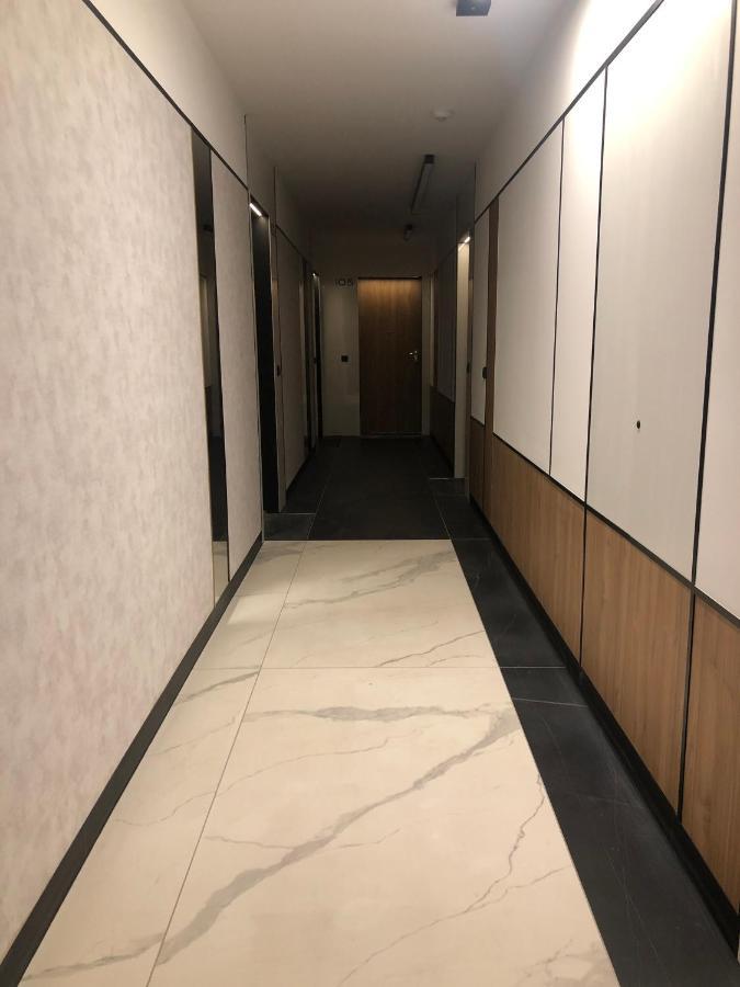Unique 106 Apartment กดิเนีย ภายนอก รูปภาพ